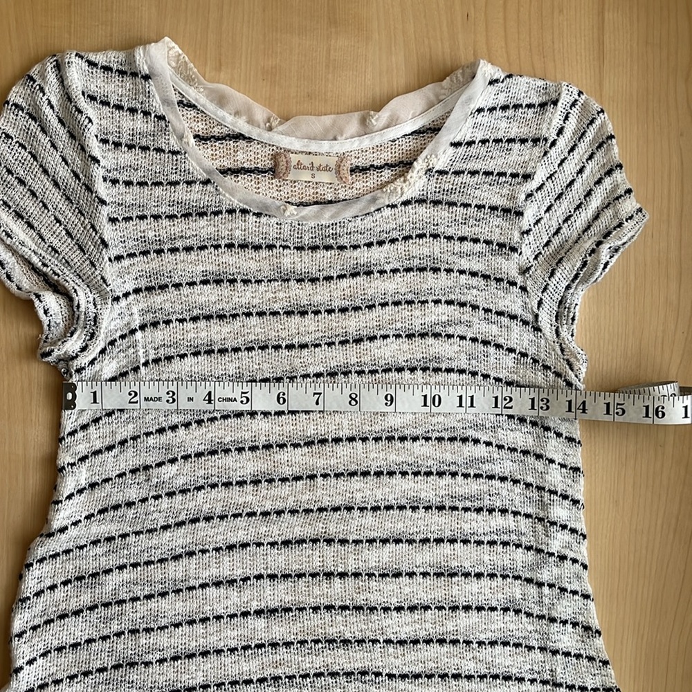 Altar’d State Short Sleeve Sweater & Lace Tunic Small EUC - Picture 3 of 12